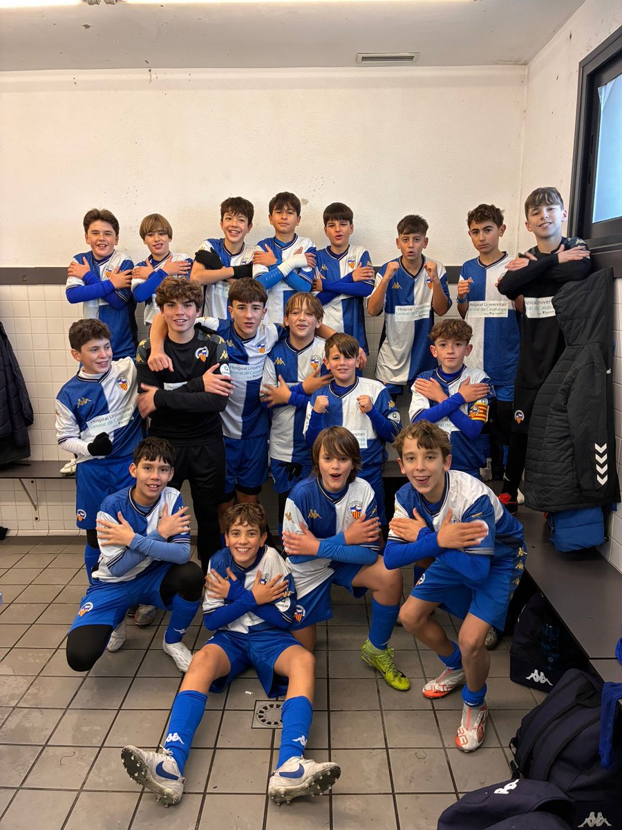 FutBaseCES's tweet image. 🫶🏻 Els 𝗜𝗡𝗙𝗔𝗡𝗧𝗜𝗟𝗦 no paren de créixer i sumar!

🔥 Victòries de S14 A, S14 B i S14 C per continuar en un gran estat de forma!

👏🏻 Triomfs del S13 B i S13 C amb molt treball i esforç!

⚽️ Bona feina del S13 A tot i no poder sumar

#FutBaseCES