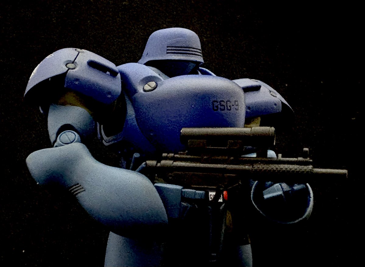 pxi05324's tweet image. 先日作ったmoderoidブロッケンSGS-9 verです。デザイン上どうしても合わせ目が全身に出てしまい、それらを消すのが一苦労。
頭部だけはノーマル版にできます。こっちの方が好みかな。#MODEROID