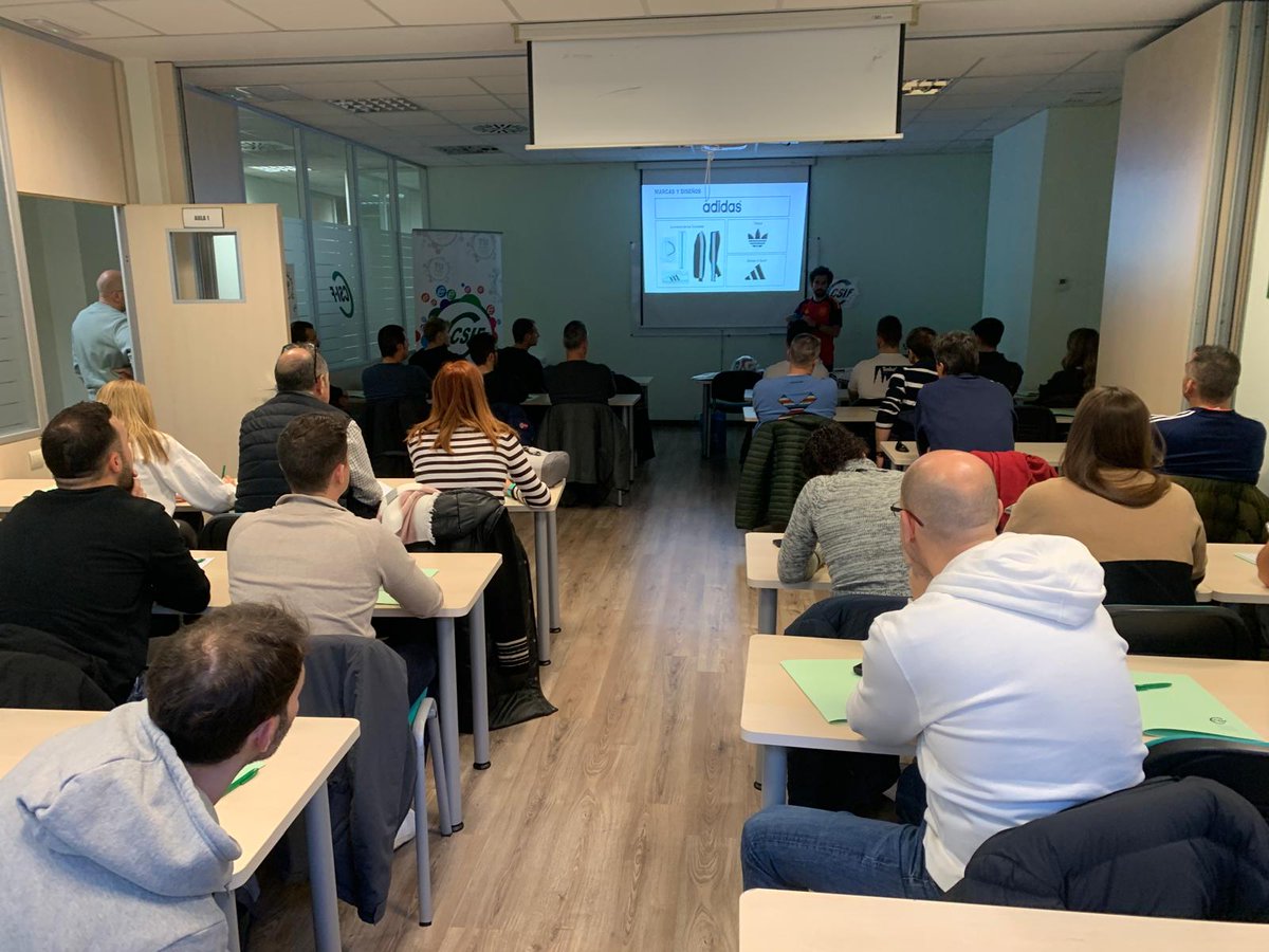 CSIFPolZgz's tweet image. Durante toda la mañana, Policías Locales se forman en Prevención de venta y distribución de productos falsificados. Participan especialistas de Adidas, Apple, Nike y Puma.
#formación #policiaslocales #falsificación @CSIFAdmnLocalN1 @AragonCsif @CSIFZaragoza