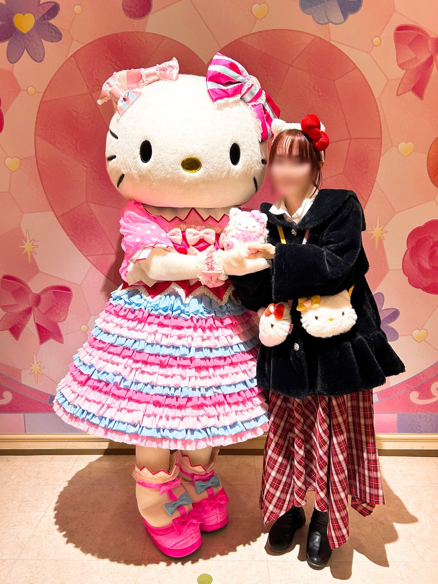 キティちゃんが持ってくれたお気に入りのぬいぐるみ💕一生の宝物