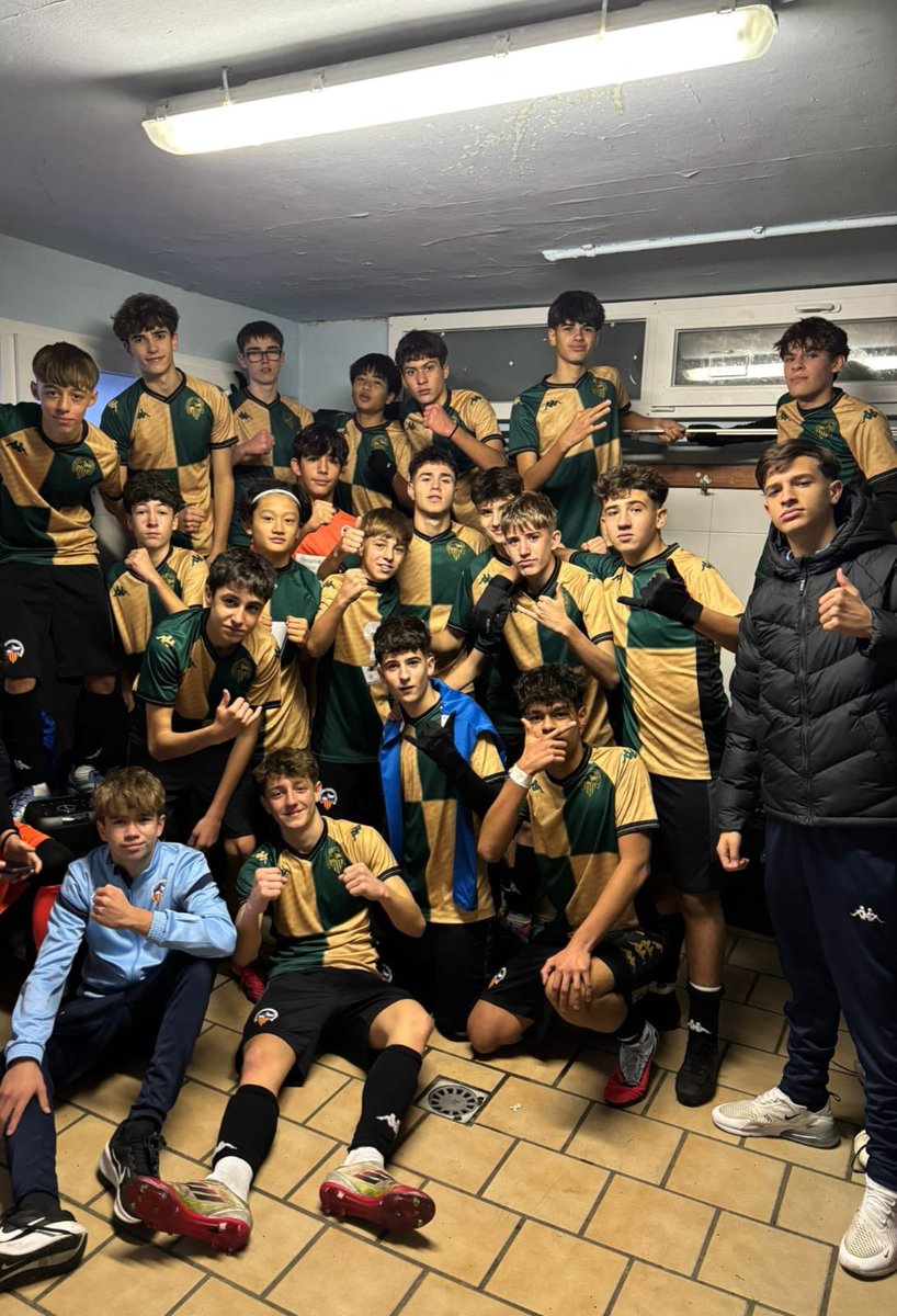 FutBaseCES's tweet image. 😍 Els 𝗖𝗔𝗗𝗘𝗧𝗦 sumen una jornada més de bons resultats! 

🔝 Gran victòria del S16 A a Olímpia

👏🏻 Triomfs molt treballats de S15 B i S15 C!

🤝🏻 Empats de molt mèrit del S16 C i el S15 A contra grans rivals

⚽️ Bona feina del S16 B tot i no sumar

#FutBaseCES