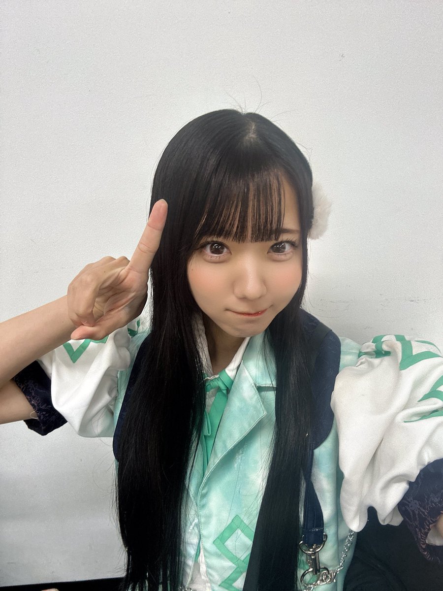 あゆ Post by 七瀬あゆか【PHiZZ】 on X: どっちが好みー？