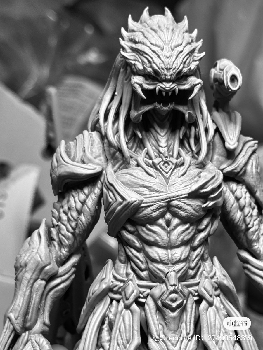 コミコンにプレデターの原型も持っていく予定です！
土曜日限定展示にはなっちゃいますが是非観に行ってください！