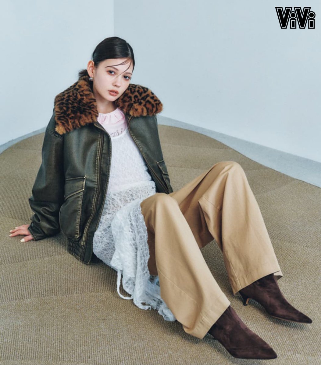 vivi_magazine's tweet image. ブルゾンの襟がファーなだけでなんでこんなに盛れるんだろう…♡
vivi.tv/post461612/?ut…
#村上愛花
