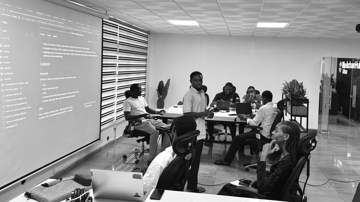 blockhubafrica's tweet image. Last week, led by @bigjoejs, builders drove deep into cryptography fundamentals and got hands-on experience with Solana client development