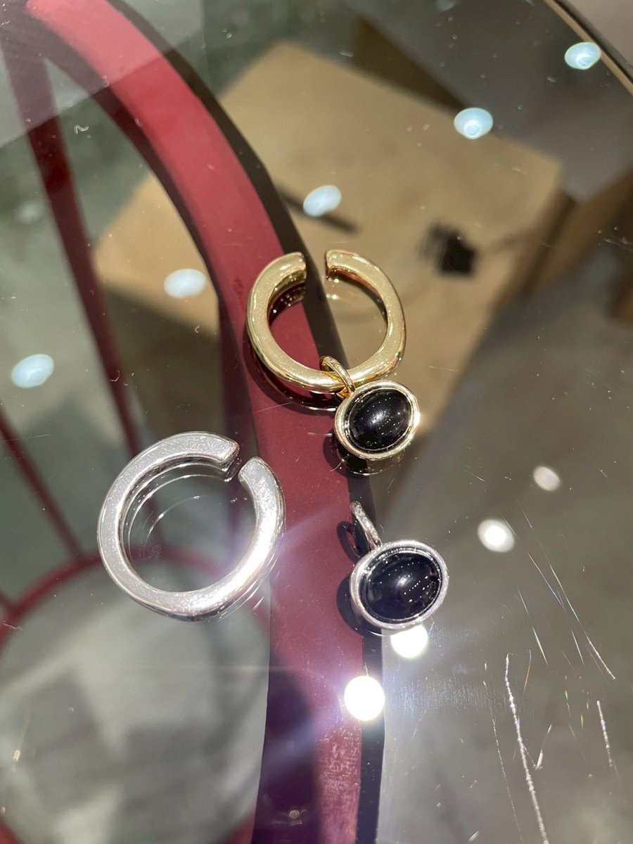 CHIGNON
2WAYオニキスリング
gold/silver
¥5,390-

#CHELSEA_laforet #chignon
#Laforet #Laforetharajuku #harajuku #ラフォーレ原宿 #原宿