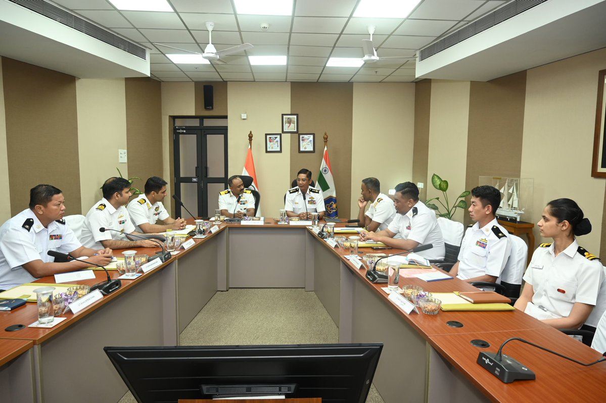 InNwc's tweet image. A Delegation from Myanmar Navy led by Cmde Kyaw Swa Htet visited #InNWC today. The engagement facilitated meaningful professional interactions and sharing of best practices &amp;amp; practical insights on training, while fostering deeper understanding of shared maritime challenges. 
🇮🇳…