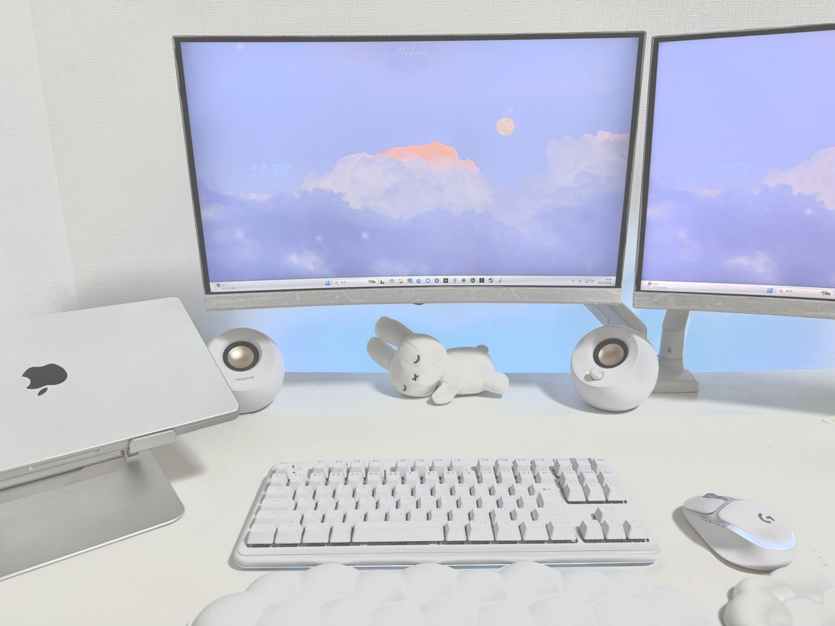 963room's tweet image. やっぱり自分のデスク𖧷 ⁺. 

#わたしのパワースポット