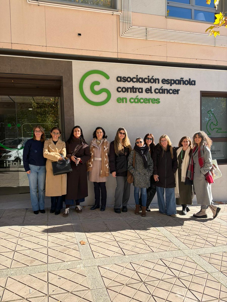 ContraCancerCAC's tweet image. 🟢📣Te recordamos que desde este lunes cambiamos nuestra ubicación a la calle Lima, 8, esquina con calle Antonio Floriano Cumbreño  

👉Más información: tinyurl.com/sedeaecclima  

#TodosContraElCáncer