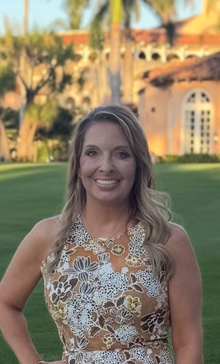 HelenComper713's tweet photo. Had such an amazing time at Trumps house this past week!! Mara-la-go West Palm Beach Florida https://t.co/zvx97kzguF