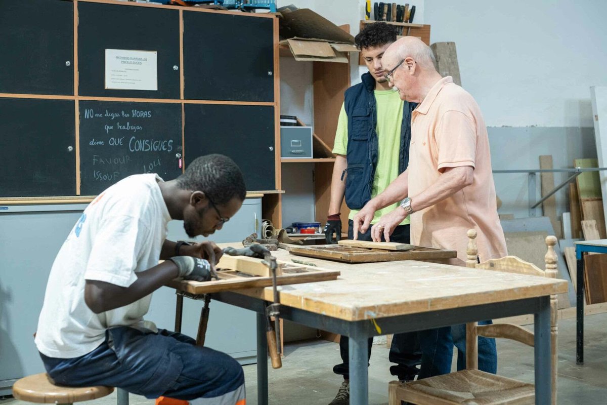 ❤️#DonaAmbCor2025, nuestra campaña de Navidad que lleva esperanza a las familias que acompañamos.
Puedes colaborar con: Regalos para la infancia, apoyo a familia o Formación para el empleo y Comercio Justo en La Troballa.
caritasvalencia.org