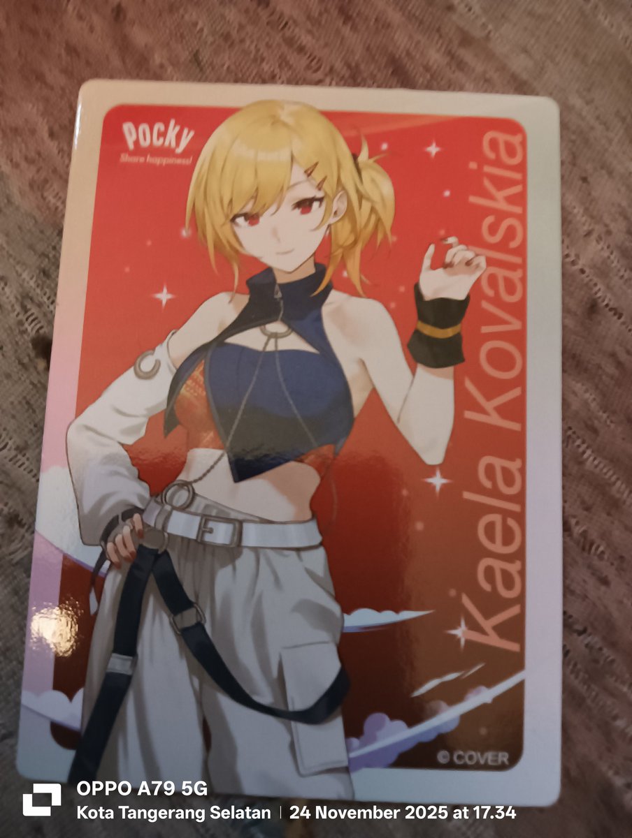 NightRogue9's tweet image. Tadi iseng beli Pocky di Alfamart Melati Mas abis kerja, eh tiba2 dapet kartu HoloID: Kaela Kovalskia!!! Baru pertama kali, seneng banget bisa dapet kartunya, meskipun rada telat hehe
#Hololive #HololiveID #Pocky #PockyXhololiveID #KaelaKovalskia