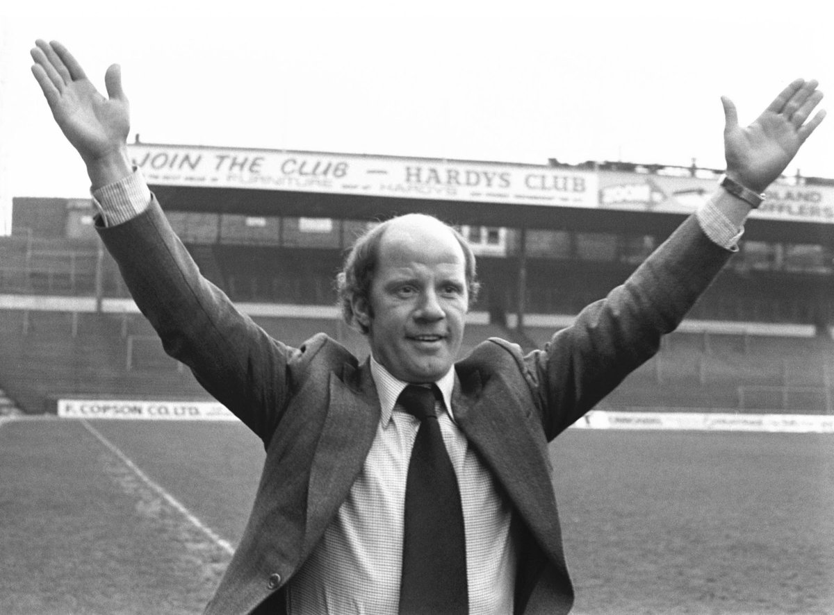 “‘Look Simon, Pick (John Pickering) wants me to sack you … I’m not going to do that … just be careful when you’re smoking - don’t get caught’. Then he offered me a cigar.”

Sage advice from the Bald Eagle, Jim Smith, when I was still #Rovers apprentice

simongarnerbook.co.uk