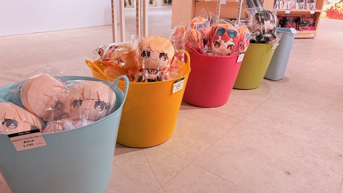 HmvBooksShibuya's tweet image. ＼\ ReGLOSS×HMV&amp;amp;BOOKS SHIBUYA /／
　　🎊10周年記念キャンペーン🎊

デビュー2周年を迎える #ReGLOSS と
誕生10周年を迎えるHMV&amp;amp;BOOKS SHIBUYAで
スペシャルな企画を開催中❣
5FのONLY SHOP特設コーナー内では
頂いたコメント映像もご覧いただけます💞

🔽詳細は🔽
hmv.co.jp/news/article/2…