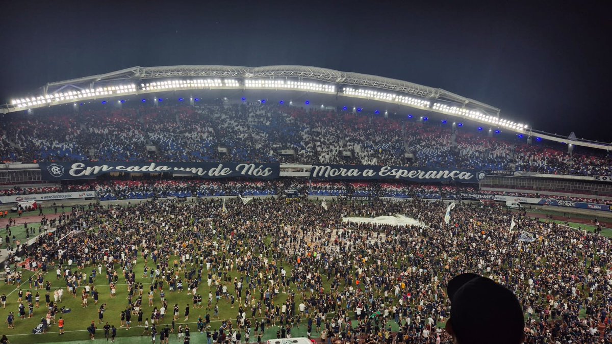 Noite de Copa tweet media