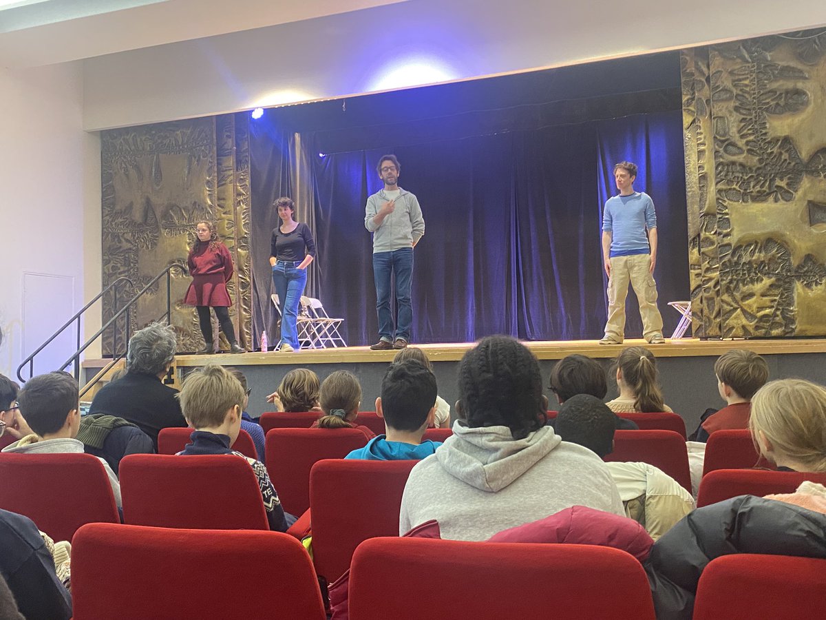 Nous proposons chaque année à tous les élèves de CM1 du 9e une séance de théâtre forum sur la lutte contre le harcèlement, ce matin avec les enfants des écoles Clichy et Chaptal <a href="/dburkli/">Delphine Bürkli</a>