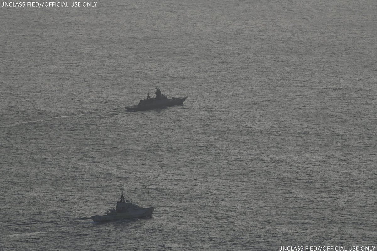 RoyalNavy's tweet image. Always ready, always watching

#RoyalNavy warships @hmssevern and @HMSSomerset  carried out two interceptions in a fortnight of Russian vessels in waters near the UK, watching every move and operating closely with #NATO allies to protect our waterways.

➡️royalnavy.mod.uk/news/2025/nove…