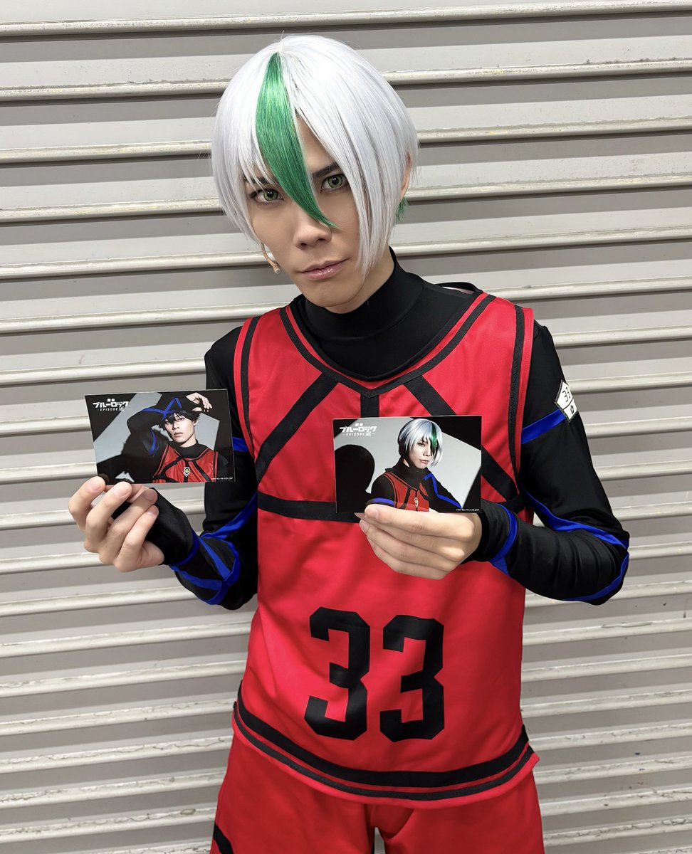 BLUELOCK_STAGE's tweet image. ／
舞台『ブルーロック -EPISODE 凪-』
🔥⚽11/24(月)17:30公演終演⚽🔥
＼

ご来場いただき
誠にありがとうございました！

本日は #乙夜影汰 役の #健人 さんのお写真をお届け🎁
ランダムブロマイドとパシャリ📸
ぜひ、皆様もゲットしてください！

#ブルステ #エピ凪 #ブルステエピ凪 #BLUELOCK