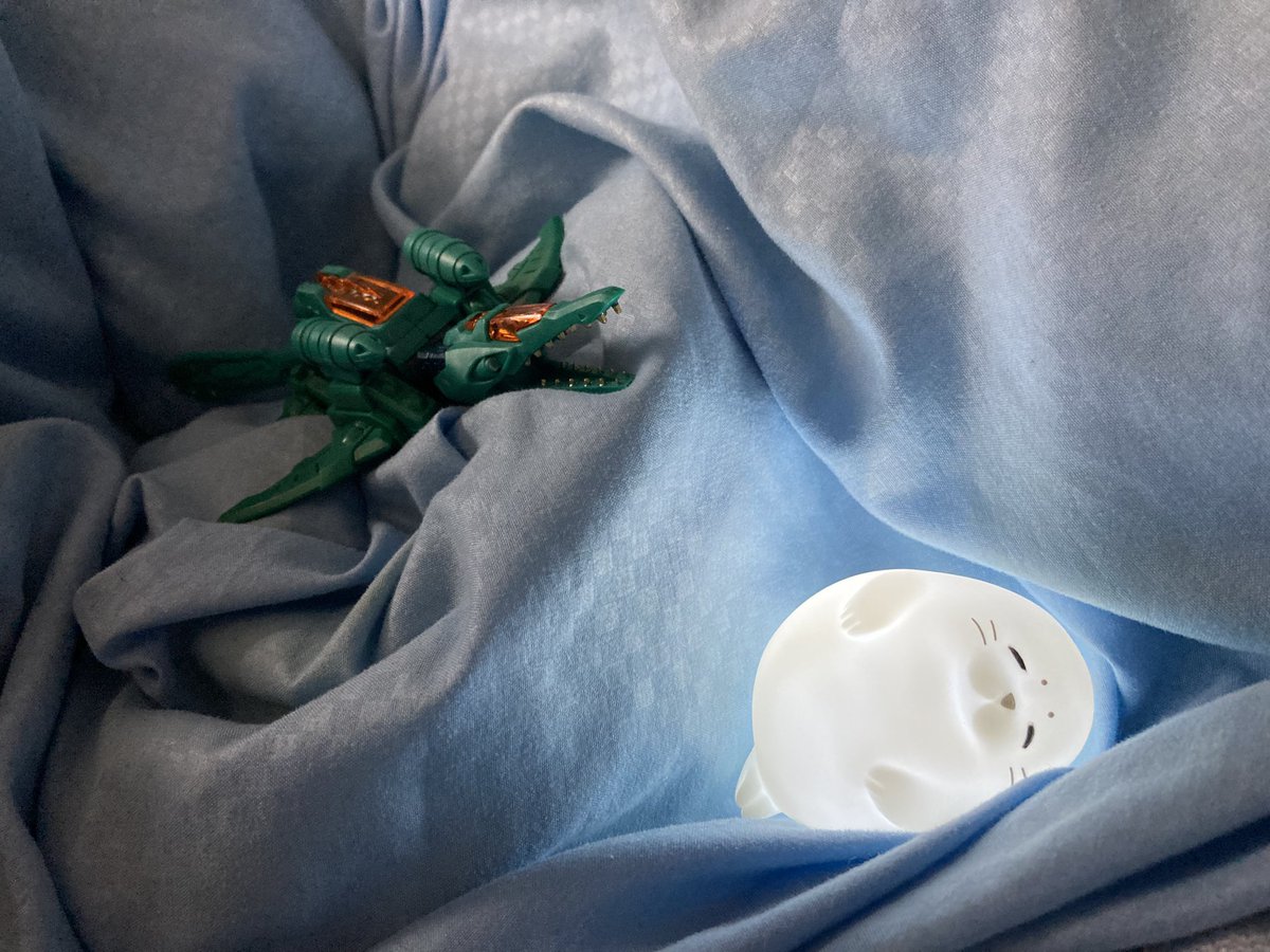 uu4fAqjjxFEPCjV's tweet image. ブロックスゾイドの良いところですか…
そうですね…
あくまで個人的な感想ですが…
・低コストで生産可能
・整備性、汎用性が高い
・分解しての運搬も可能
・武装を既存ゾイドに付けて強化できる
・なんならブロックスゾイド自体を武装にできる
・合体する事で強力なゾイドになる
↓に続く