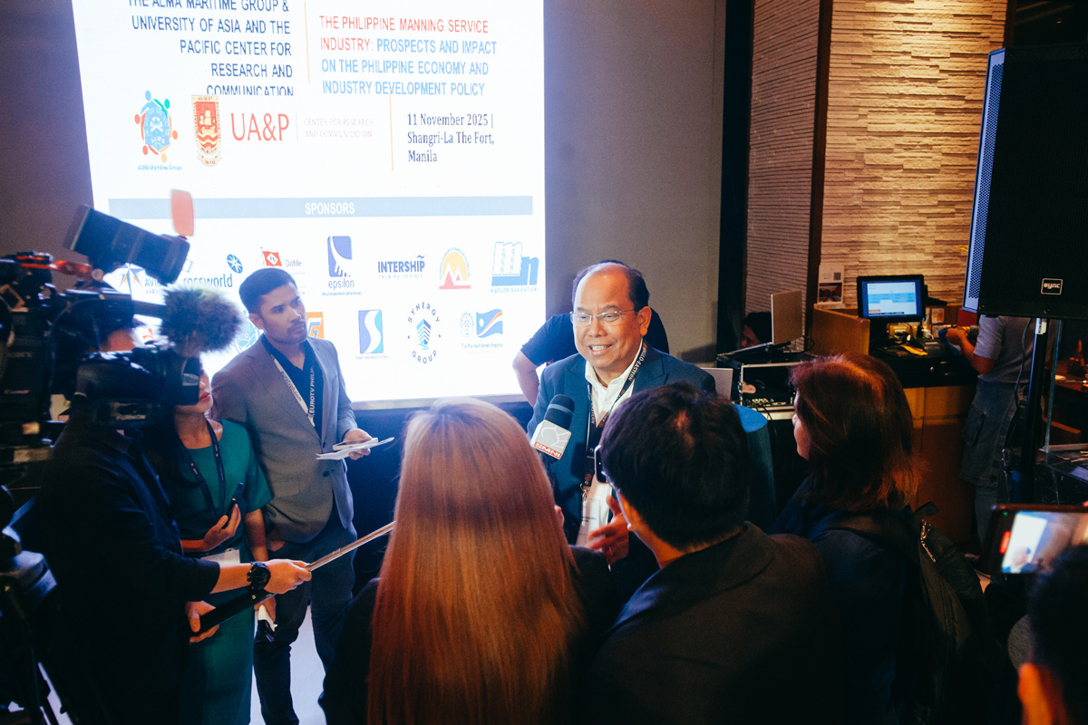 A new study confirms the Philippine seafaring industry's huge impact: 400,000 jobs and 4% of GDP. A vital pillar of the economy. 🇵🇭⚓

ℹ️ read more: marlow-navigation.com/en/philippines…

#MarlowNavigation #Philippines #Seafarers #Maritime #Shipping