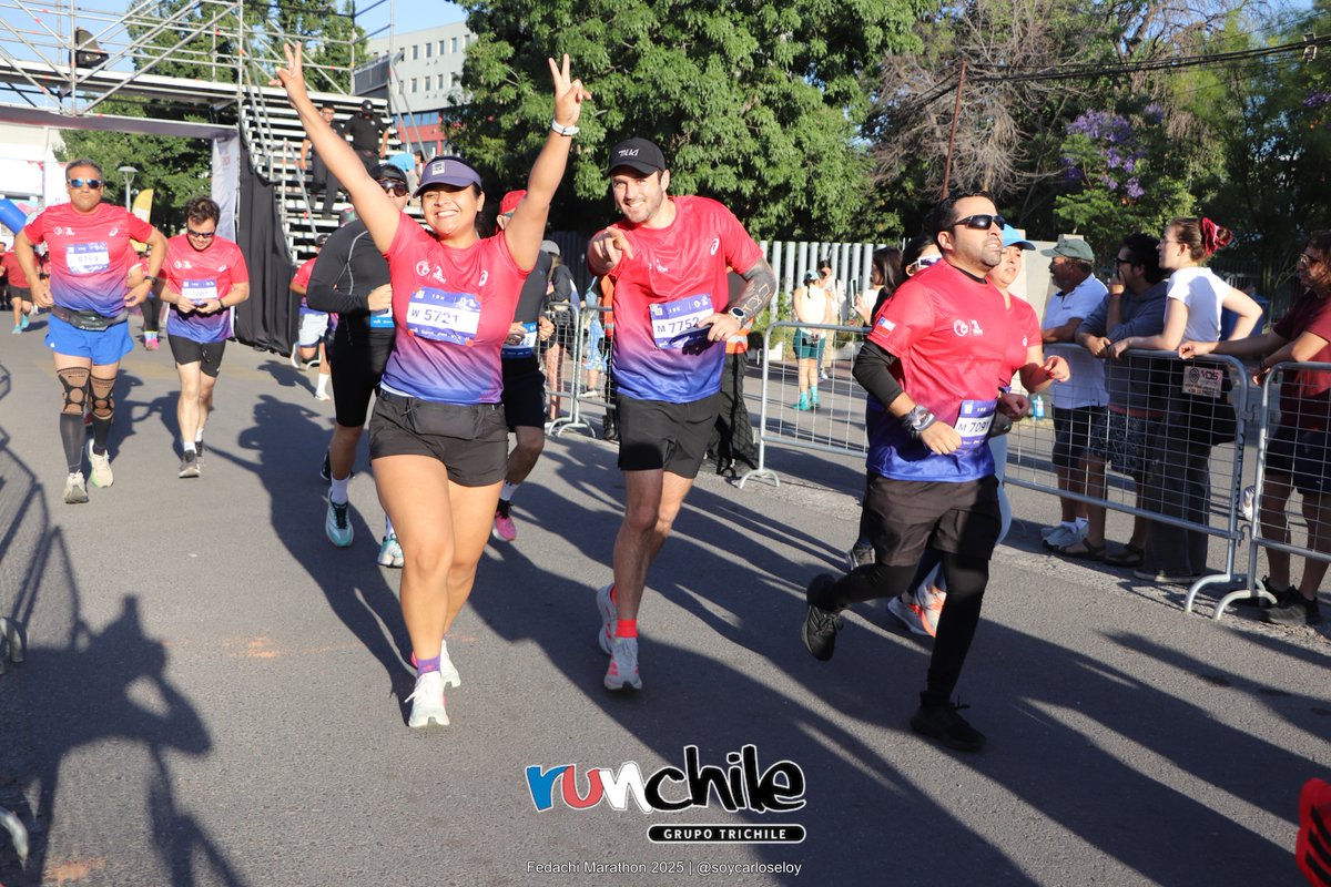 🇨🇱 Fedachi Marathon debutó con casi 7 mil corredores 🏃🏻🏃🏻‍♀

Una mañana calurosa en el Parque Estadio Nacional fue el escenario para la primera edición de la carrera organizada por la Federación Atlética de Chile.

⚡Lee más ➡ runchile.cl/daniel-cortes-…

✍🏼📸 @soycarloseloy