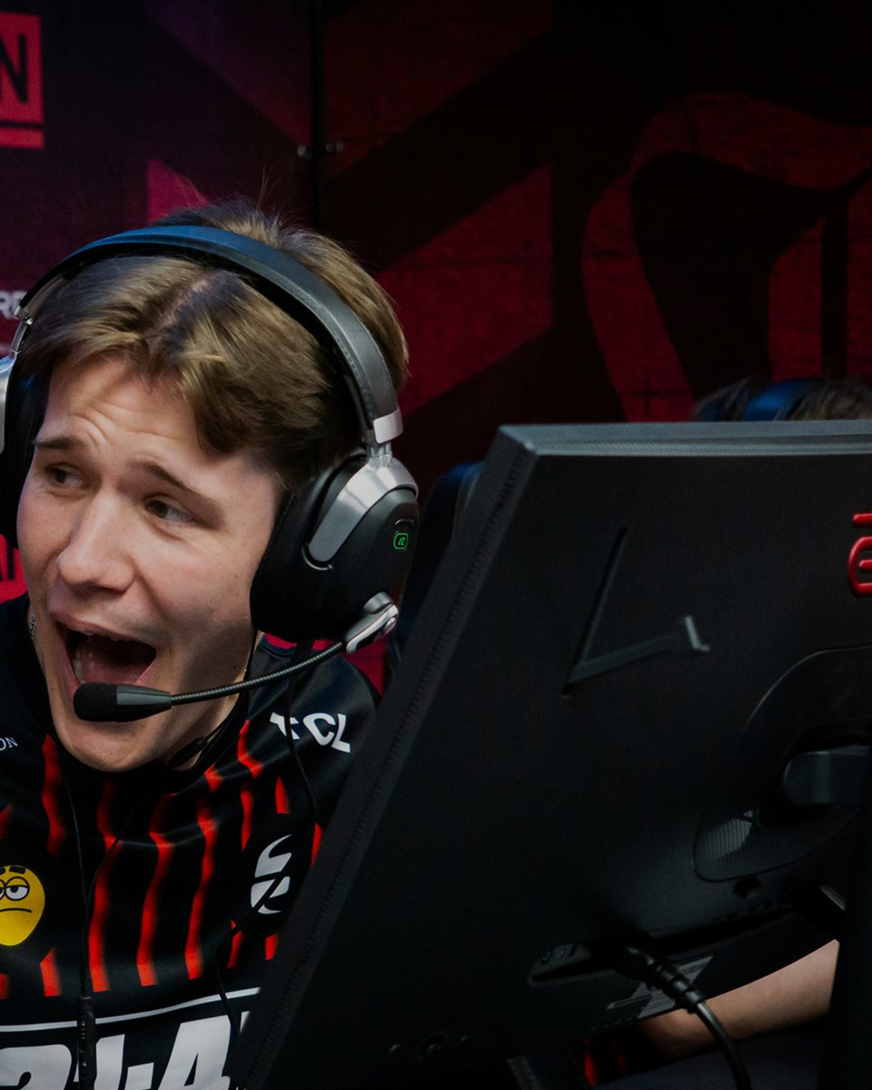 EYEBALLERS's tweet image. It&apos;s hard to describe the weight that some players carries for a team, the things they do that doesnt show in the statistics nor the scoreboard.

Our Sebastian &quot;dex&quot; Samuelsson is one of those players, and persons, that no one outside the team understands how much he does for his…