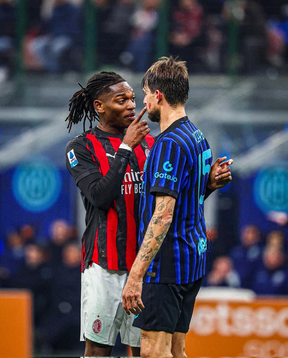 LafaelReao's tweet image. Avrei dovuto chiedere ferie oggi, non riesco a lavorare.

Ogni 5 minuti mi fermo