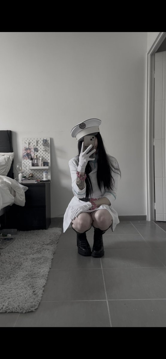 aizenwelt's tweet image. looking for moots! &amp;lt;3 

- 26 she/her
- league/soulsborne/hyv etc
- NA/EU servers
- cosplay, gaming, music and philosophy 
- ifb ! 

- ♡ ノ ↻ to be moots

#valtwt #leaguetwt #promotwt #moothunt