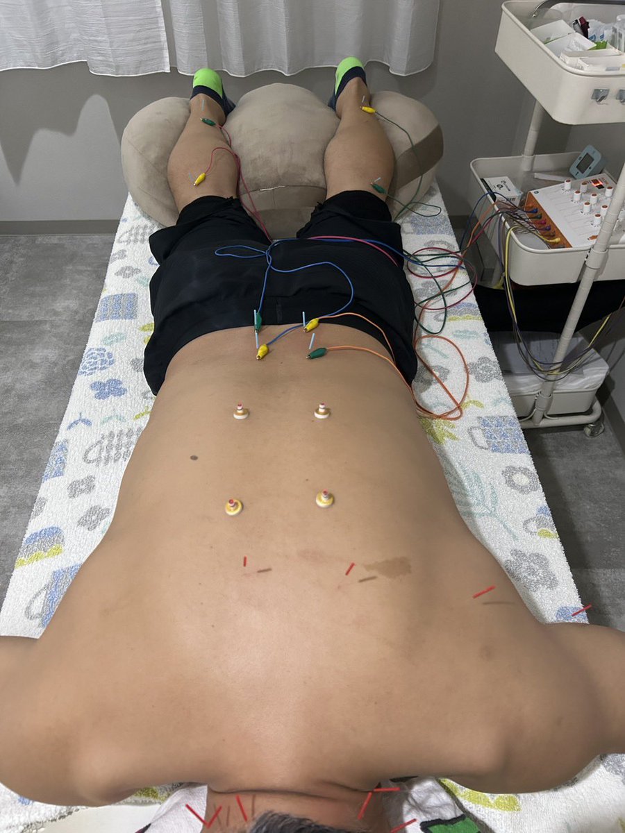 283mex's tweet image. 今日は昼間に！
「hip鍼灸院」様でメンテナンスをして頂きました！

空が明るかったので写真は初めて外で！😁

今年も残り3試合‼️

今週末は2連戦です💪
11.29大阪プロレス大東
11.30宝ヶ池わいわいフェスタ

12.7大阪プロレス エクスカリバー後、手術の為欠場します。…