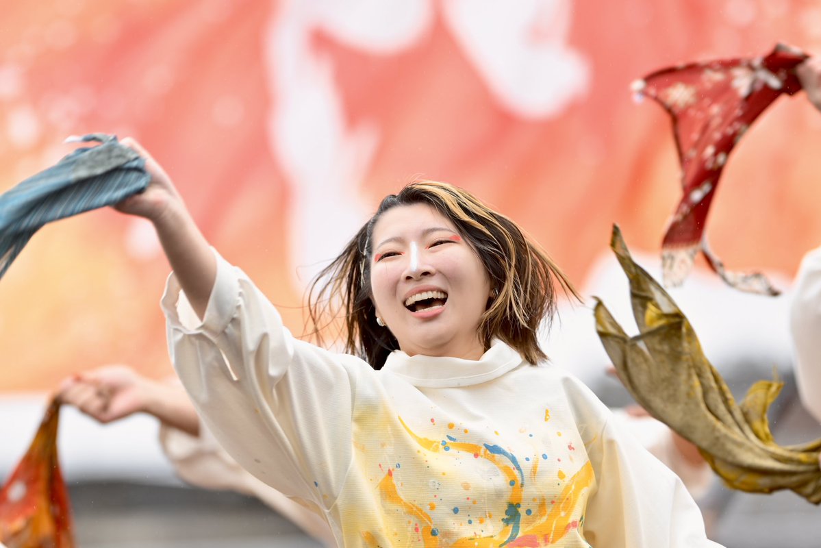 photoaotonao's tweet image. 黒潮よさこい祭り　飯沼観音会場
おどりびとさん「響」

池袋、町田そして銚子‥☔️😳
いつか☀️快晴の中
この素敵なチームを撮ってみたい

旗士は本当に大変だったと思います
素敵な演舞を４度も魅せてくれた一日のスタート😊

#黒潮よさこい祭り
#おどりびと
#響き
#旗士