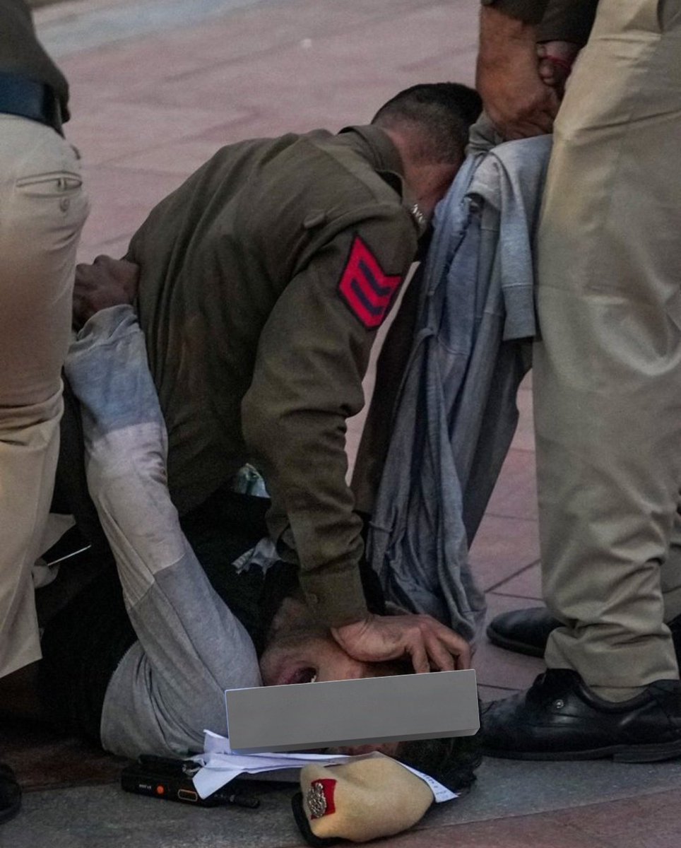 spsingh028's tweet image. दमनकारी नीति