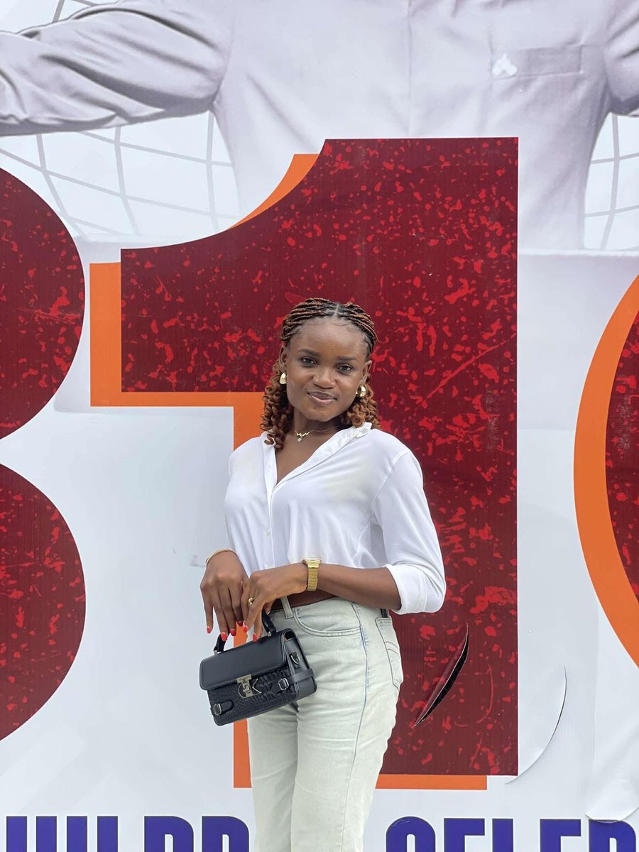 Themediamadam's tweet image. Public Documenting Day 1:

I’ve been doing social media for people quietly since 2022… but never for myself.
Starting today, I’m building in public.

Goal: Become a go-to social media manager for Tech Startups, SaaS and E-commerce brands.

Reply ‘I’m in’ if you’ll follow along.