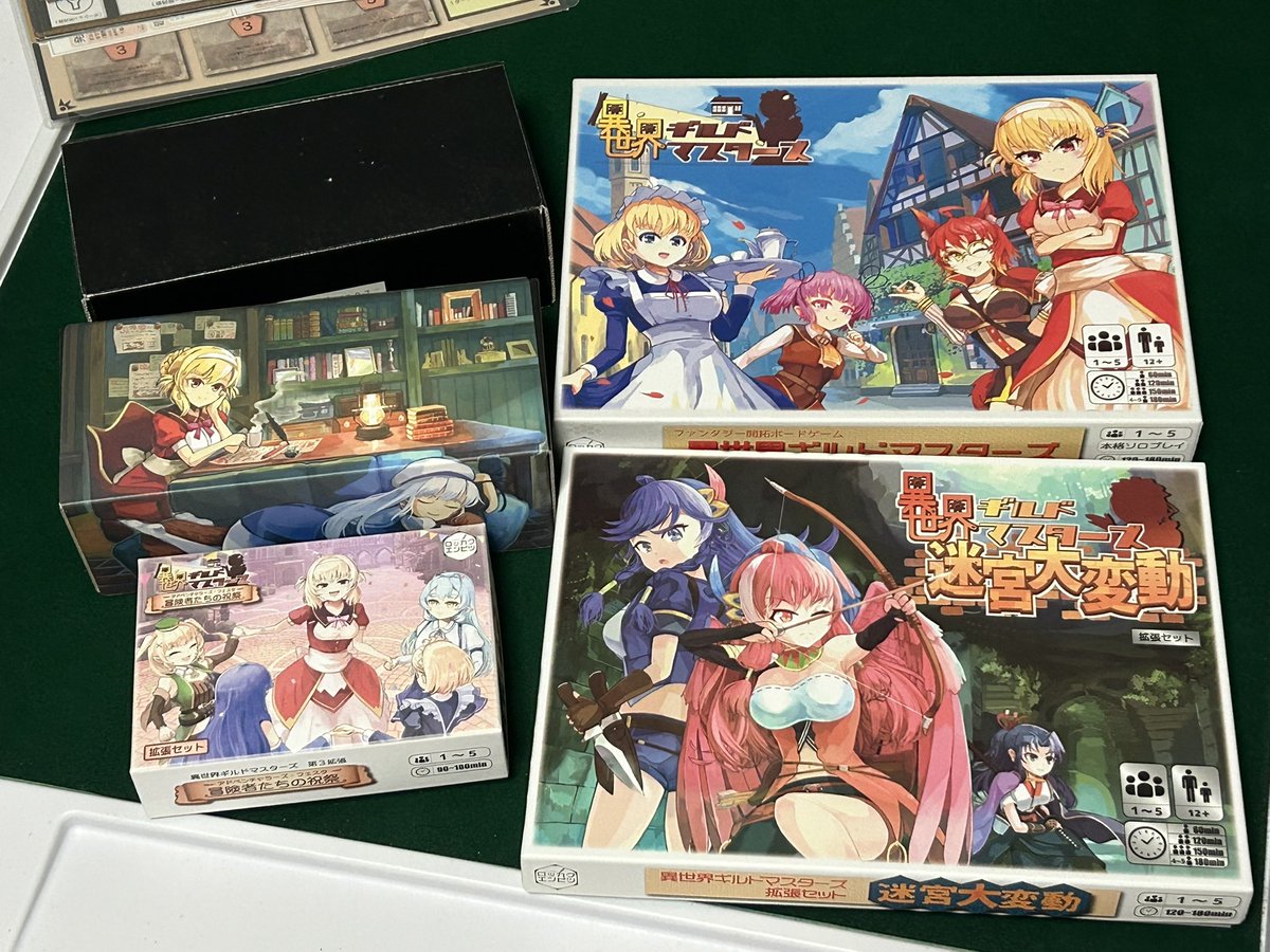 kasuterrask's tweet photo. いつも一緒にテラフォやってる後輩たちがイセギルやりたい！と言ってくれたので久しぶりのイセギル！

前から興味はあったけどイセギル買えなくて悔しがってたので、イセギル総集編のこと伝えたらめっちゃ喜んでたw

これを機にまたイセギルもちょくちょくやっていきたい気持ち https://t.co/cd0YWASXkE