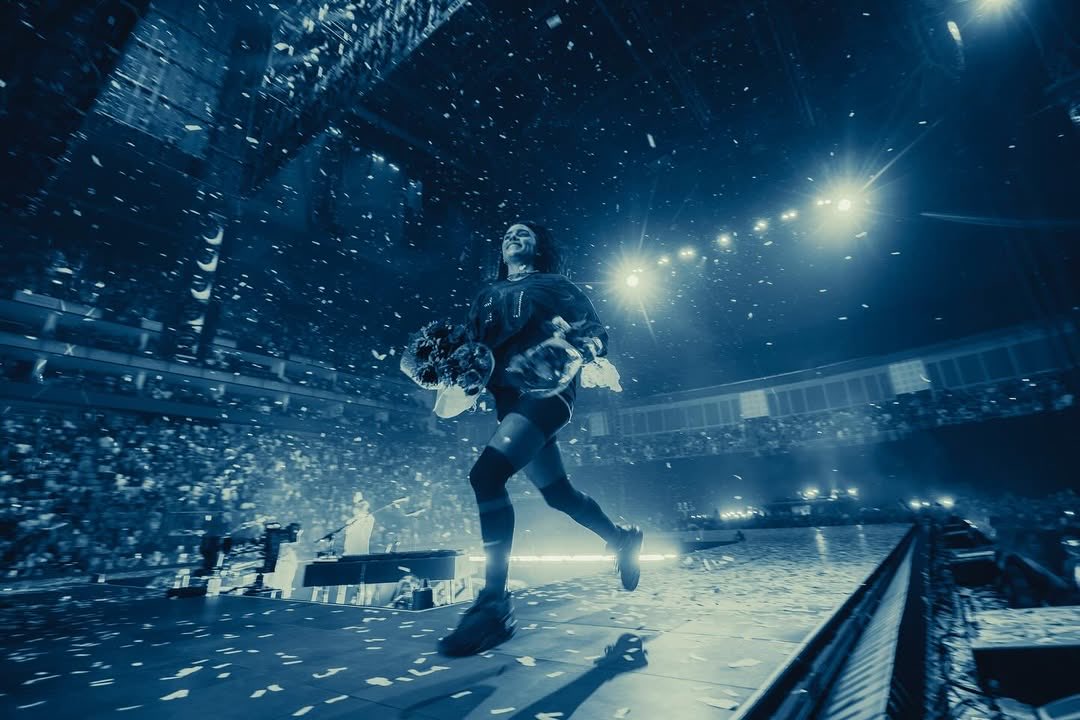 PopCrave's tweet image. Billie Eilish has concluded the ‘HIT ME HARD AND SOFT’ tour.