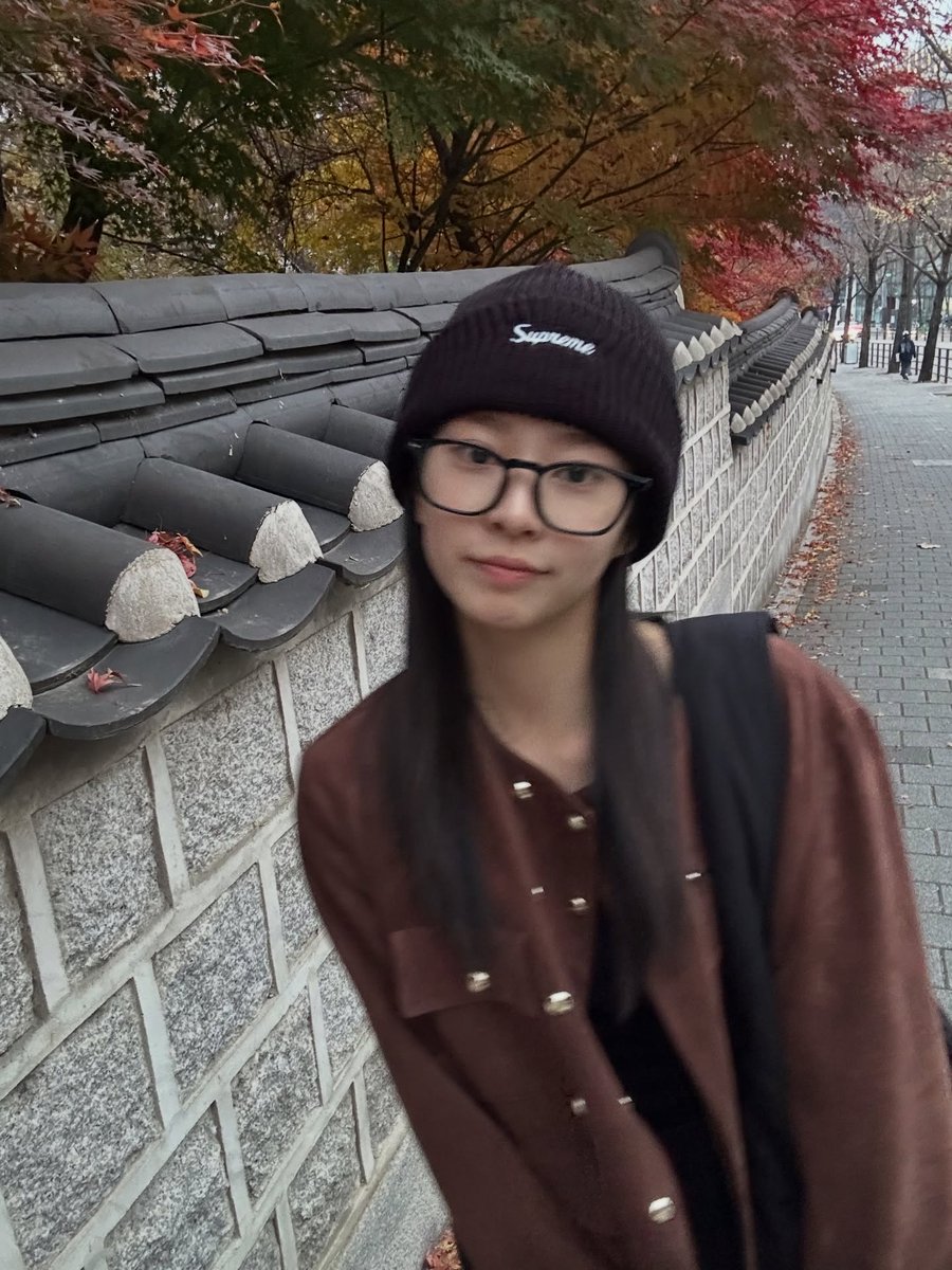 kim minju pics tweet media