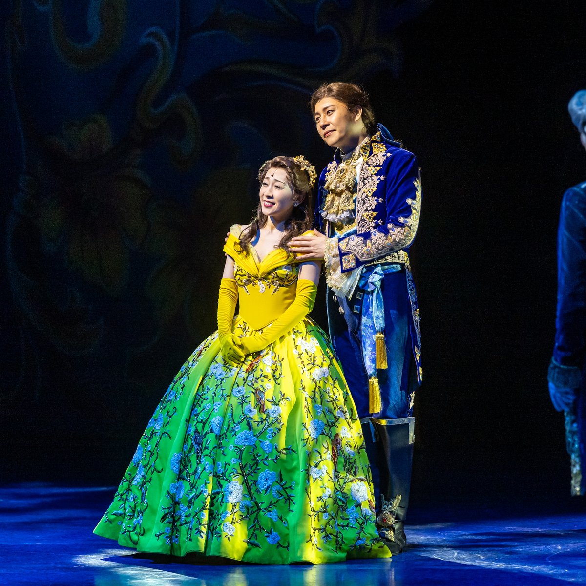 DtimesDrama's tweet image. 日本上演30周年達成！
#劇団四季 ディズニーミュージカル『 #美女と野獣 』
本日11月24日、特別カーテンコールを実施
特別バージョンの「美女と野獣」と「人間に戻りたい」を披露☆
詳細→dtimes.jp/post-1074435/