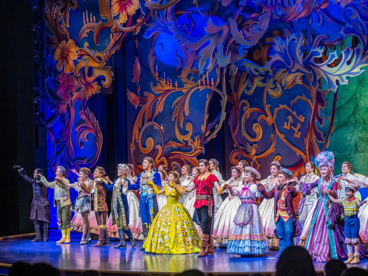 DtimesDrama's tweet image. 日本上演30周年達成！
#劇団四季 ディズニーミュージカル『 #美女と野獣 』
本日11月24日、特別カーテンコールを実施
特別バージョンの「美女と野獣」と「人間に戻りたい」を披露☆
詳細→dtimes.jp/post-1074435/