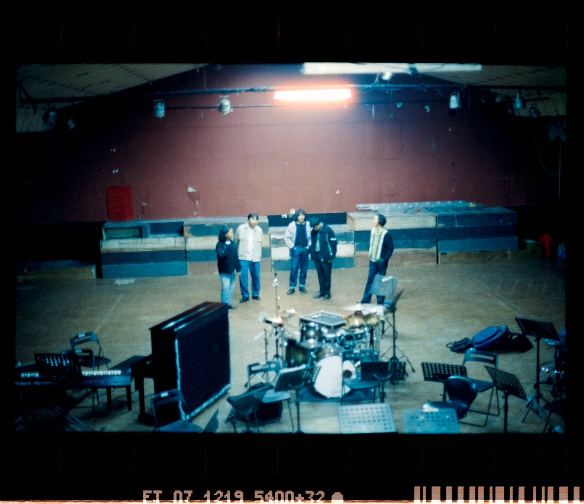 Strange Fruit asal Jakarta kembali dengan single berwarna-warni ‘Iridescent’
bandwagon.asia/articles/jakar…