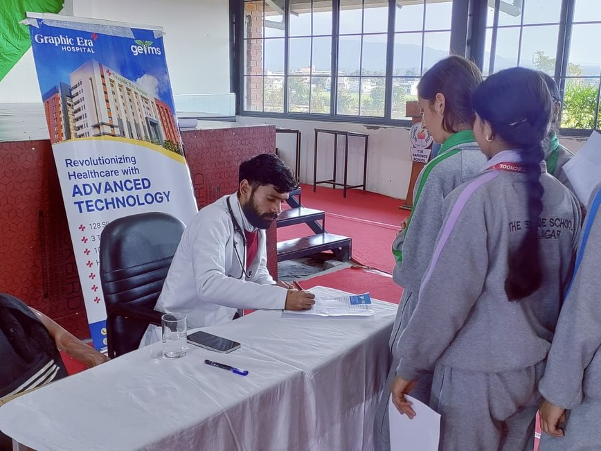 sapience_school's tweet image. Health Check-Up Camp @ The Sapience School, Vikasnagar 
As part of Science Week, students &amp;amp; staff received eye tests, paediatric checks, and BP screening.
A step toward a healthier, aware school community💙
#HealthCamp #ScienceWeek #Wellbeing