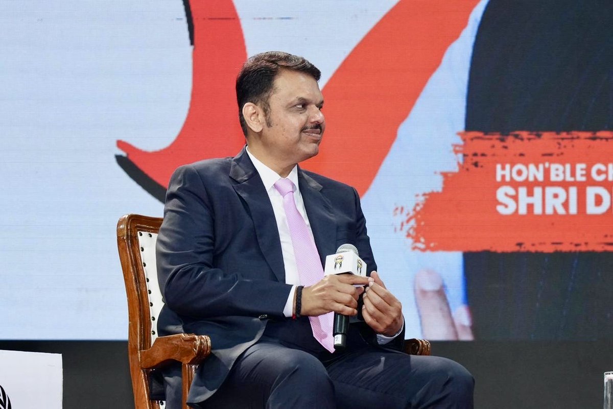 Devendra_Office's tweet image. &apos;देवा भाऊ&apos; in a candid conversation with Gen Z on the &apos;Involvement of Youth in Governance&apos;.

@Dev_Fadnavis 
#DevendraFadnavis #Youth #Maharashtra