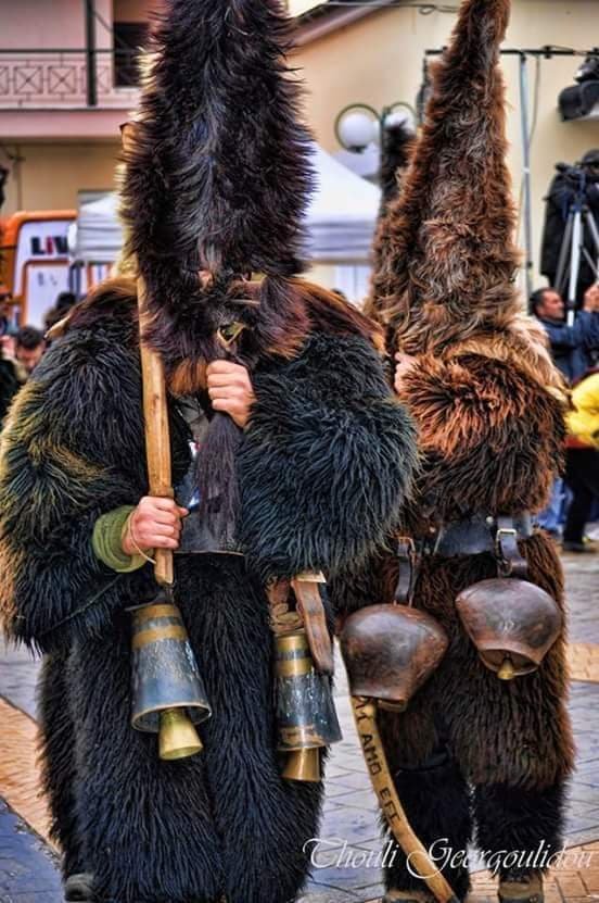 LilaGra06391451's tweet image. I hope these traditions continue; they&apos;re really ancient and found almost all over the world. This is from Greece.