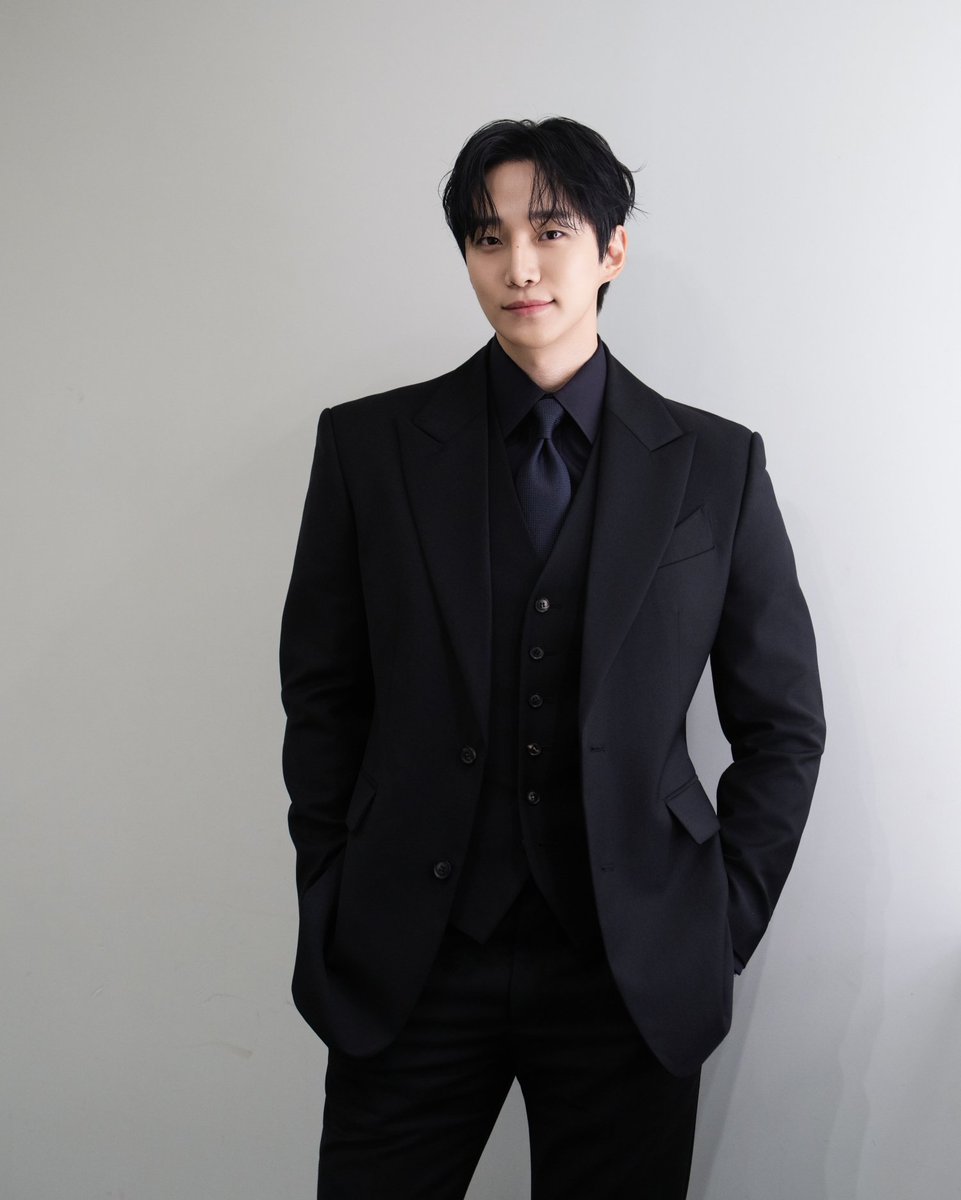 LEE JUNHO |Th 46rd Blue Dragon Film Awards
weverse.io/leejunho/media…

#2PM #이준호 #LEEJUNHO #イ·ジュノ
#준호 #JUNHO #ジュノ #李俊昊
#O3Collective #O3CLTV