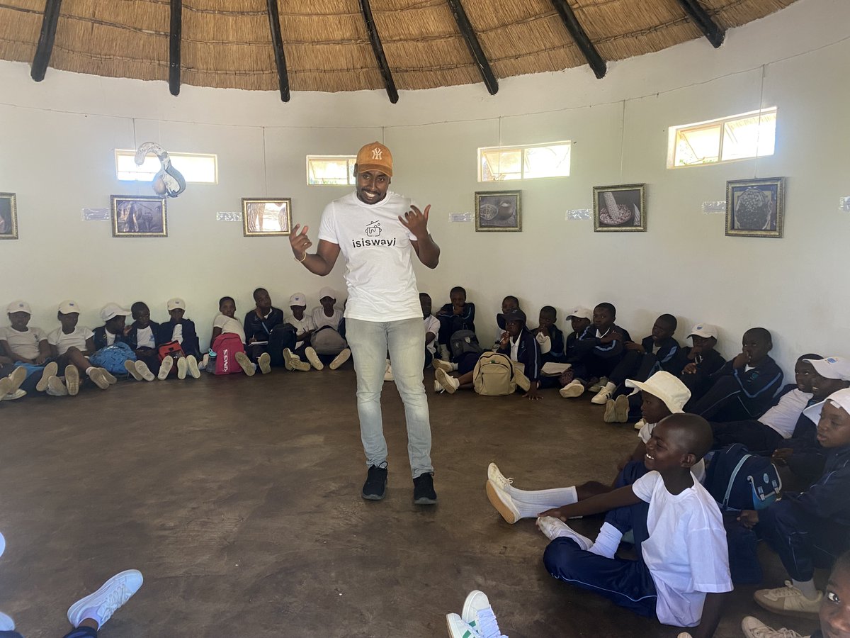 MagrizaMMC's tweet photo. Amazing Friday at Amagugu International Heritage Centre! 🇿🇼🍲

Had a blast teaching Advent Hope Adventist Primary students about Ukudla Kwesintu. We explored the history, cultural roots, and cooking methods of our indigenous food. Preserving heritage through the joy of cooking! https://t.co/WC7HImwy71