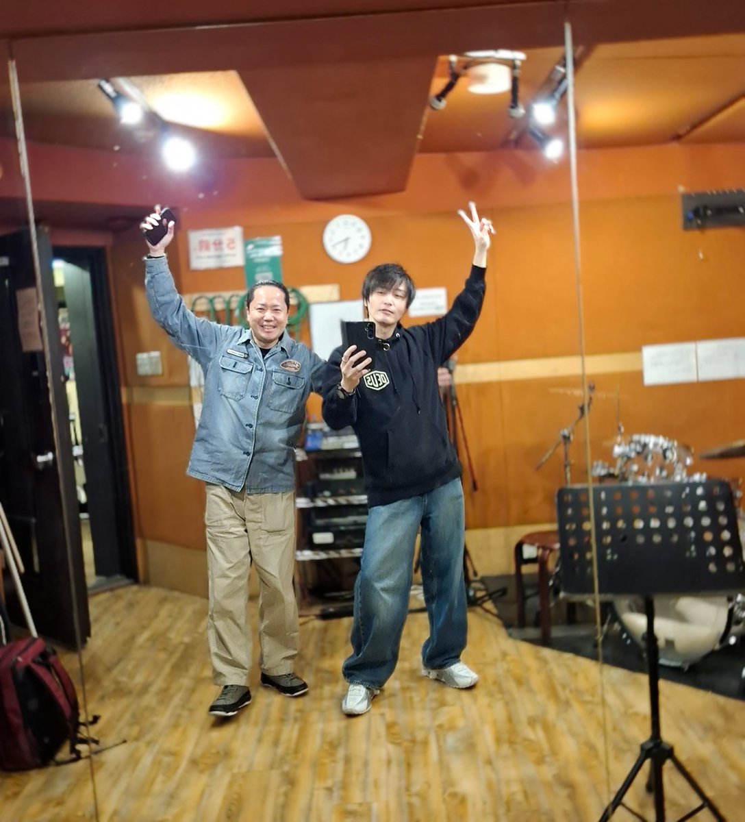 tokuyama0130's tweet image. まだリハーサルやるけれど、
曲数多すぎ。
ピアノと歌だけの挑戦。
ファンクラブの皆さん、何曲位が嬉しい？(最低限)