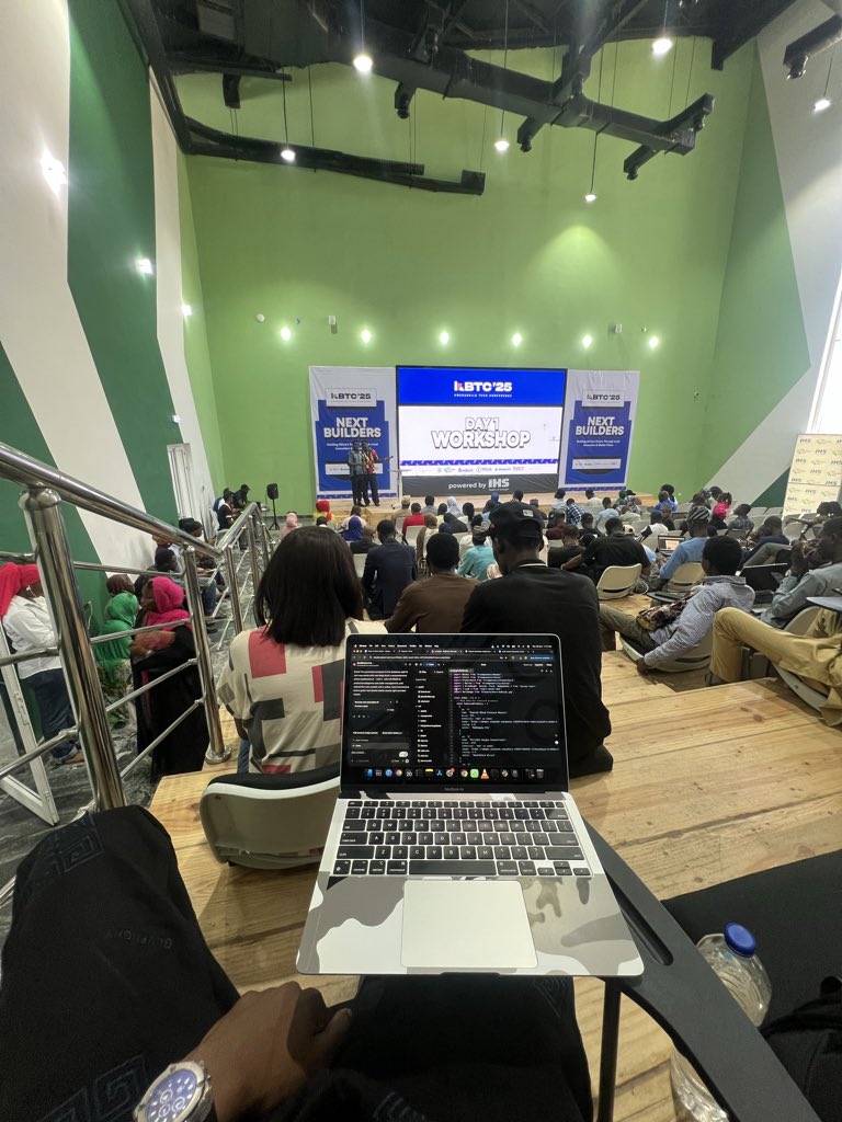 legendarybrabo's tweet image. Excited to have been part of the #KBTC25 experience. Apart from being able to network with amazing people, one key thing I observed was how the speakers cited real life experiences to drive innovations. The moderators also did a good job in making the sessions interactive 👏