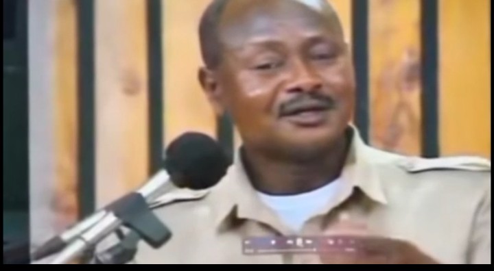 <a href="/KagutaMuseveni/">Yoweri K Museveni</a> M7 I am to tell 🇺🇬 is nation NOT a monarchy. Leader come &amp; go 40 years of clinging in power nor the public wealth u 've looted &amp; stolen with family should cost lives. STOP sending goons(<a href="/PoliceUg/">Uganda Police Force</a>)to brutalize Kyagulanyi team &amp; supporters. 👇Pull it down 🤣🤣