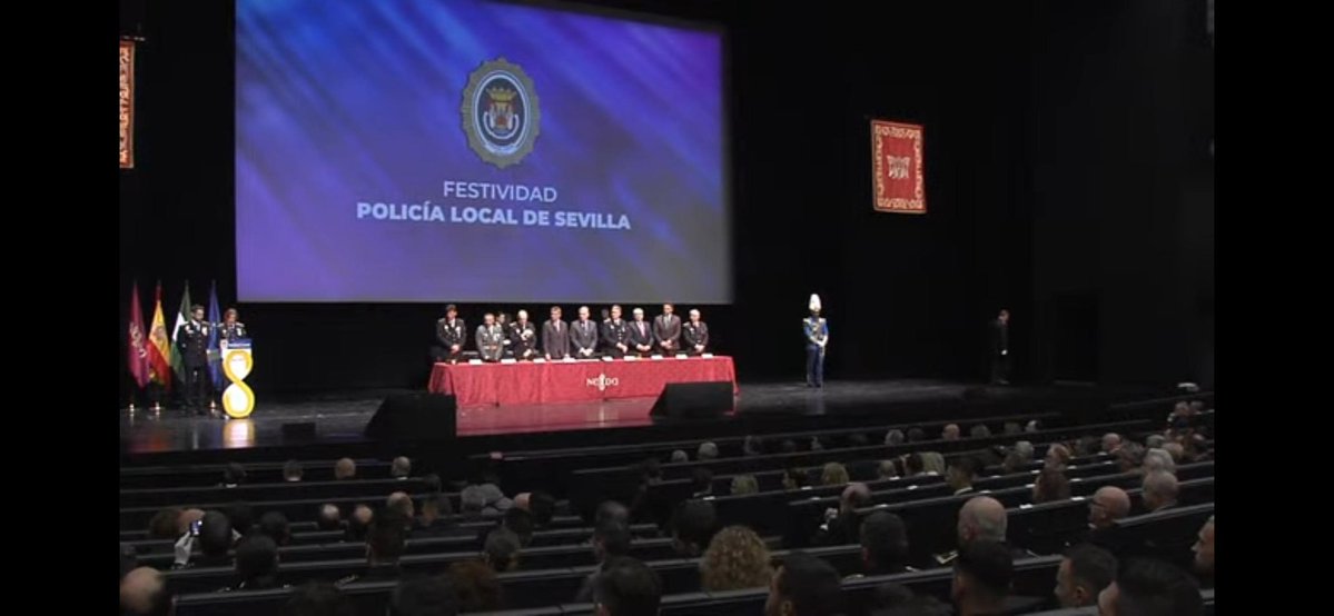 CSIF_PoliciaSev's tweet image. 🟢 Queremos felicitar y dar la enhorabuena a todos aquellos compañeros/as que hoy serán reconocidos en el acto institucional por el día de la Policía Local de Sevilla.
❌️ CSIF no estará presente en el acto en protesta por el maltrato institucional que estamos sufriendo.