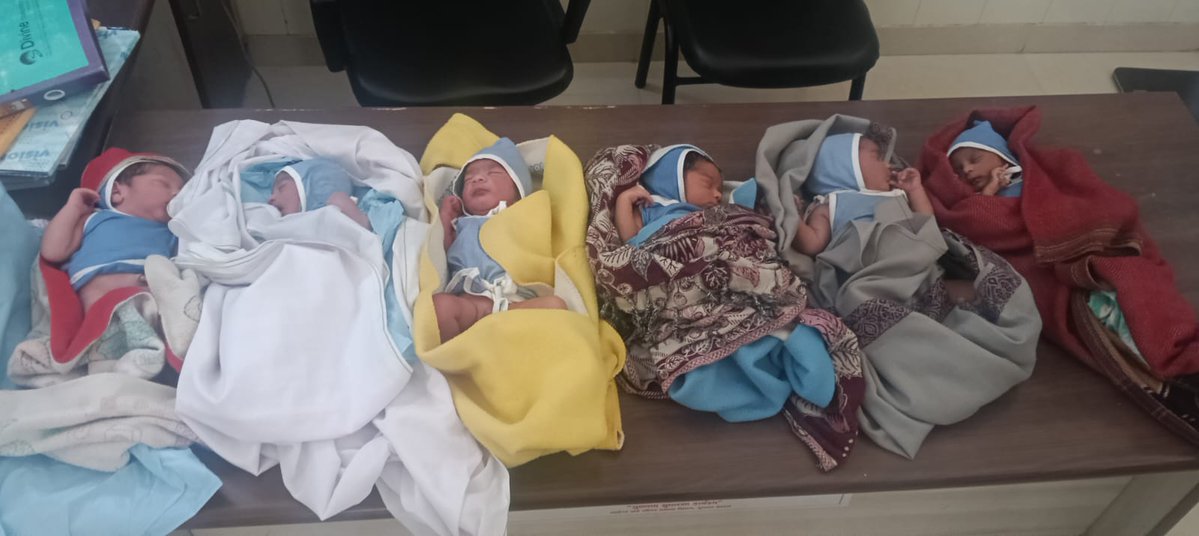 CDHOMeh's tweet image. જિલ્લાના સતલાસણા તાલુકાના પ્રાથમિક આરોગ્ય કેન્દ્ર,ભાલુસણા ખાતે 36 કલાક માં કુલ ૬ નોર્મલ ડીલીવરી કરવામાં આવી. #successfulnormaldelivery #medicalservice #healthbulletin #Teamwork 
@prafulpbjp @CMOGuj
@CollectorMeh
@ddo_mehsana
@HealthDeptGuj
@NHMGujarat
@Dwivedi_D @MIHILPATEL_13