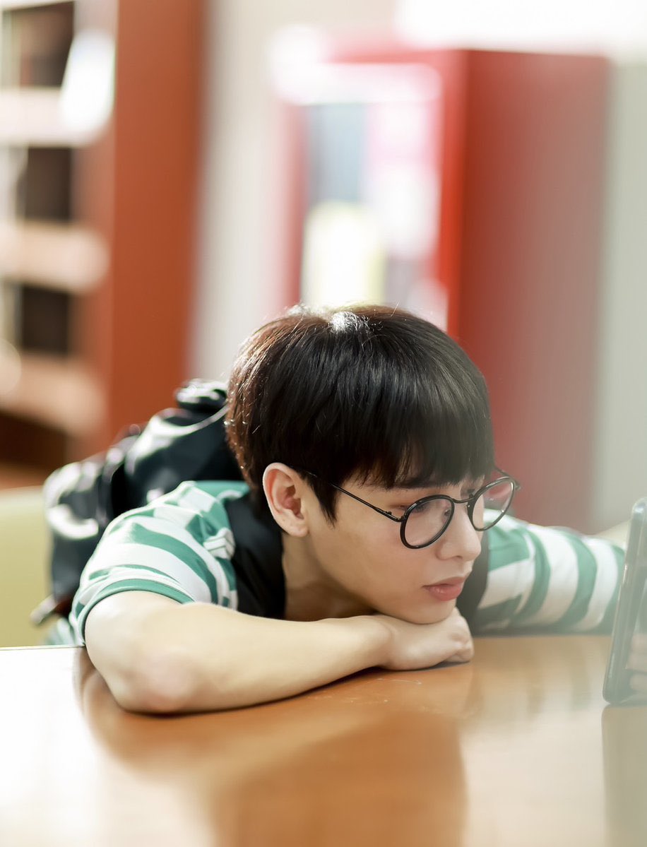 AornpreeyaY's tweet image. อุนแมะรอเชียร์นะงับพี่โอโซนคนเก่ง
⭐️⭐️💘🫳🏻👏🏻🪐⭐️⭐️💘👏🏻🪐💘
꒰ อุนแมะให้กิงไอติมวนิลา
ช็อกโกแลต2อันเยย ꒱

#30thAsianTelevisionAwards
#กันอรรถพันธ์ #GunAtthaphan
#LeapDaySeries