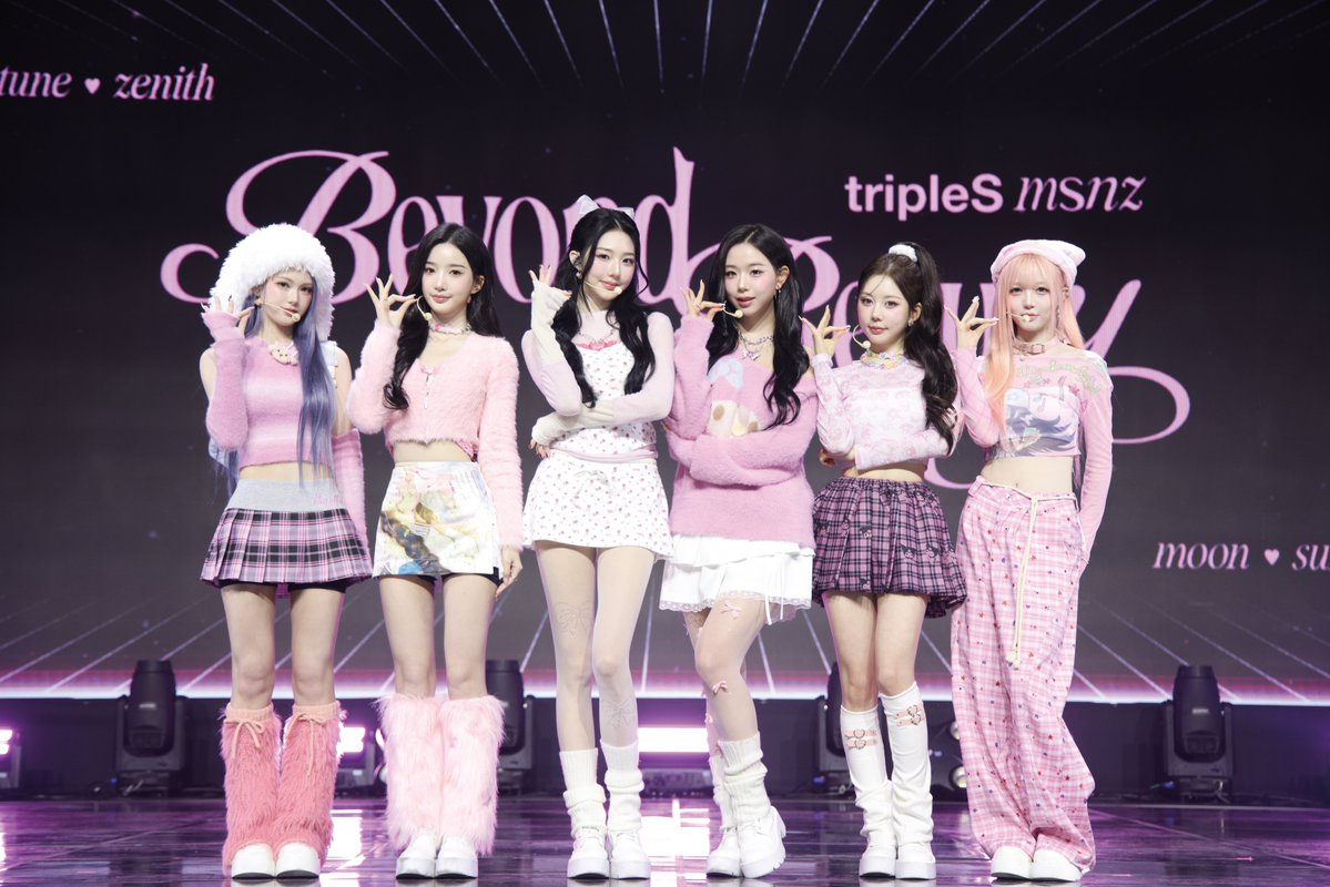 triplescosmos's tweet image. 6X4 = 24명의 미소녀 💖
WAV, 기다려줘서 고마워 🫶🏻
이따 보자!

#tripleS #트리플에스 #トリプルS #トリプルエス #トエス
#tripleS_msnz #Beyond_Beauty